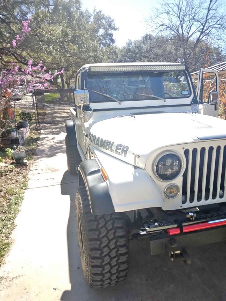 1982 Jeep CJ-8 Scrambler Take Top Off