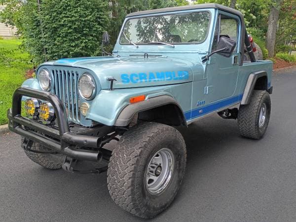 1982 Jeep CJ-8 Scrambler V8 5-Speed Dana Rear Lifted No Rust Turn-Key